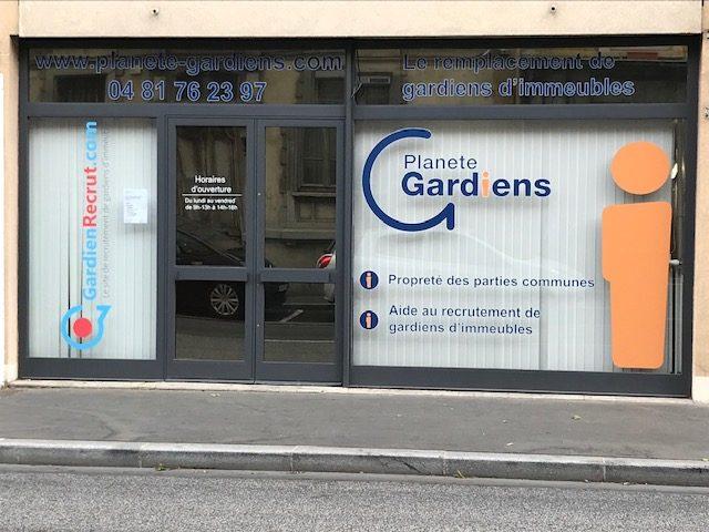 Relooking Planète Gardiens Est
